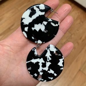 Machete Clare Earrings | Noir Tortoise